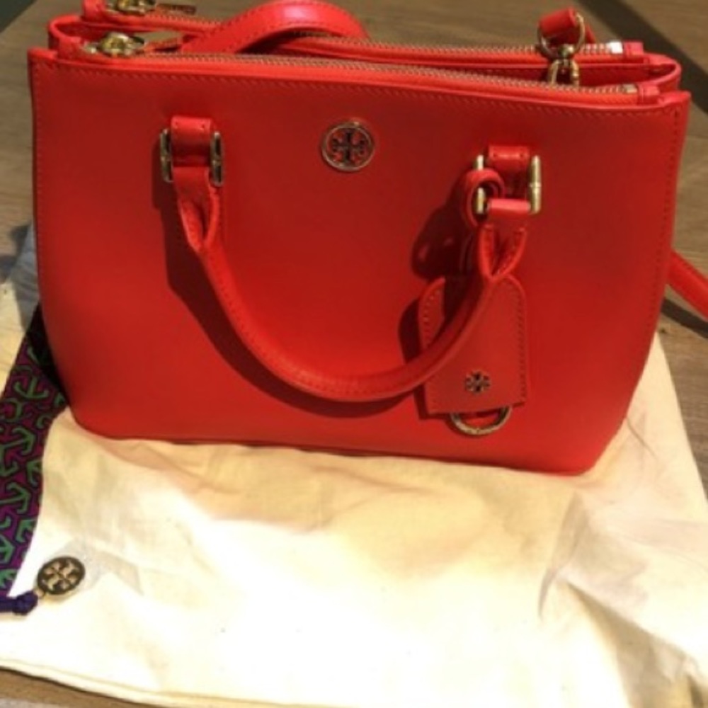 Tory Burch Mini Robinson Crossbody
